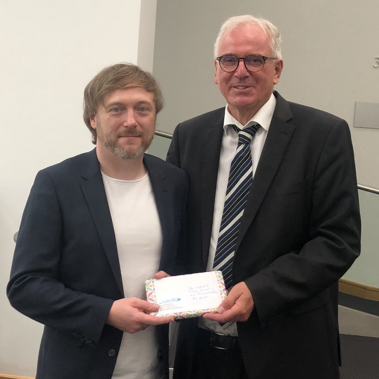 Der neue Antirassismusbeauftragte des Saarlandes und Mitglied im LAGE Sprecher:innenrat, Jörn Didas und Kirchenrat Frank-Matthias Hofmann, Vorsitzender des Sprecher:innenrates