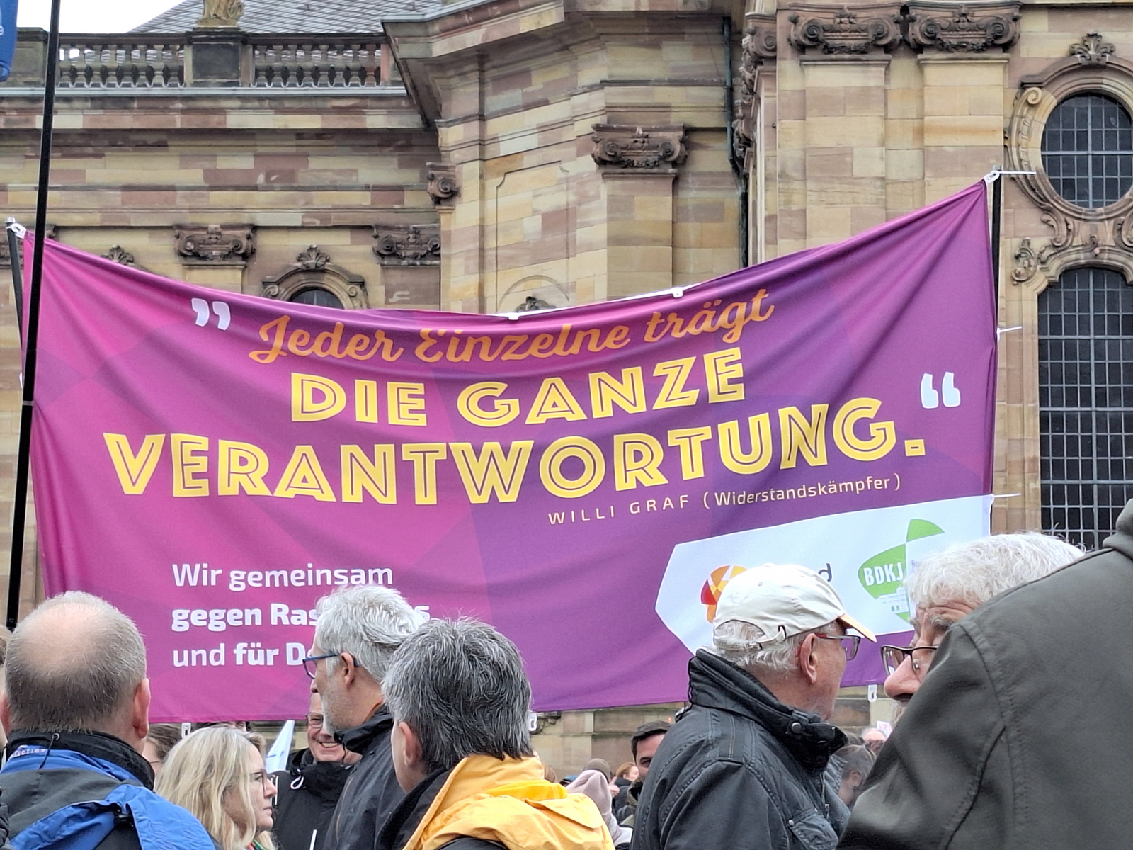 Kundgebung "Bunt statt Braun" am 3. Februar auf dem Saarbrücker Ludwigsplatz. Foto: Dagmar Trenz